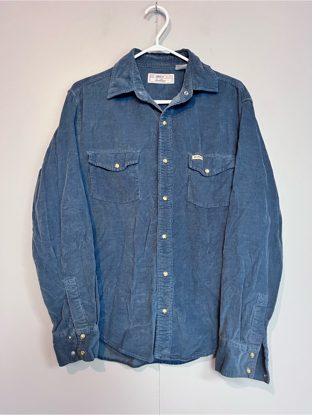 Levi Strauss Signature Vintage Fit Corduroy Shirt — Medium